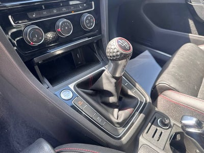 2019 Volkswagen Golf GTI S