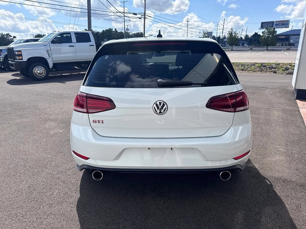 2019 Volkswagen Golf GTI S