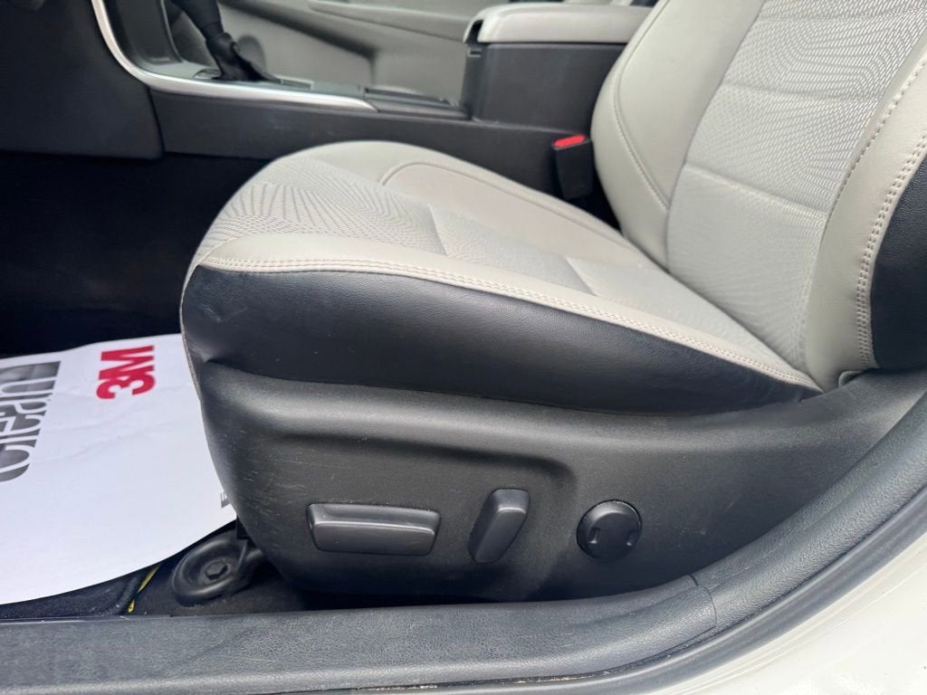 2016 Toyota Camry XLE