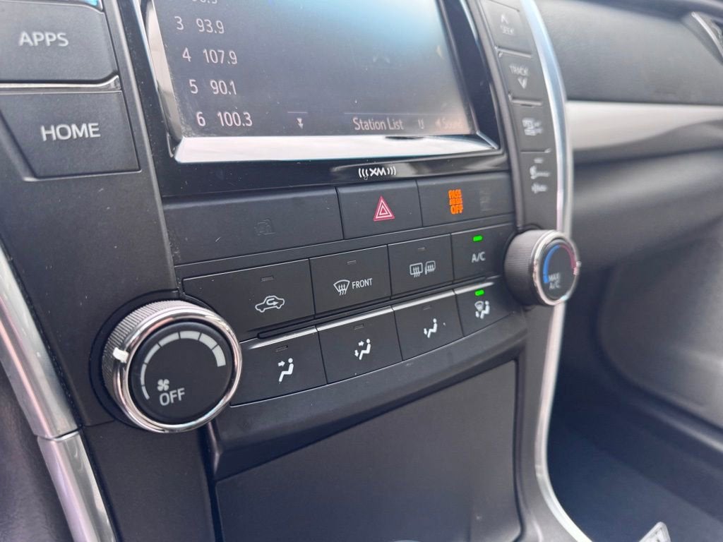 2016 Toyota Camry XLE