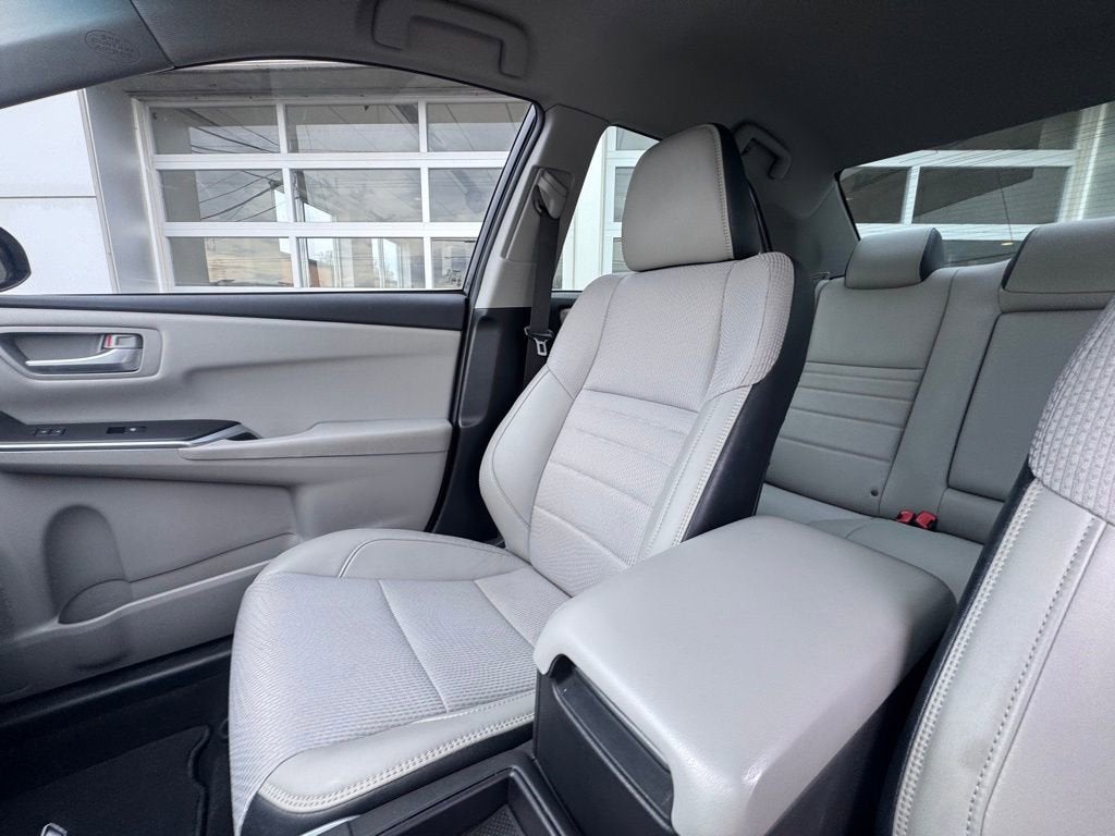 2016 Toyota Camry XLE