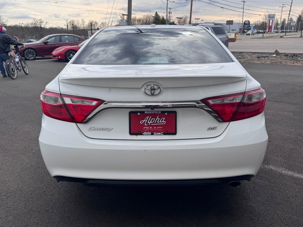 2016 Toyota Camry XLE