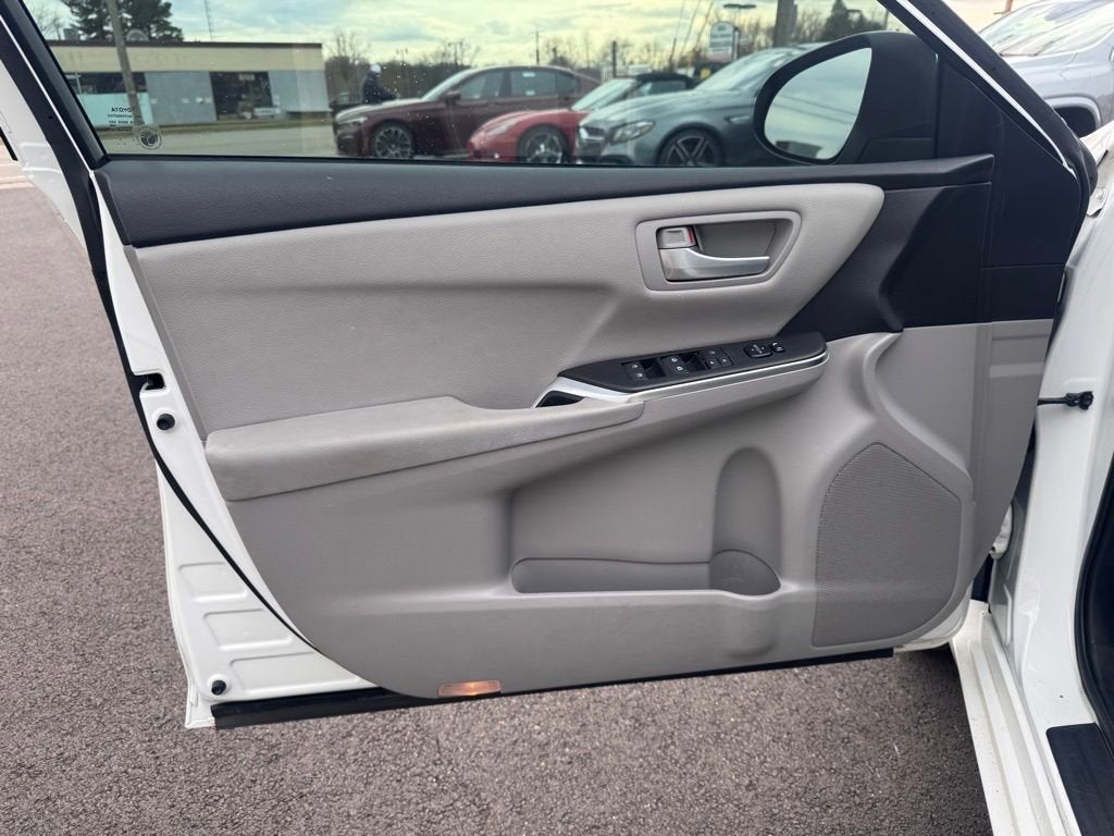 2016 Toyota Camry XLE