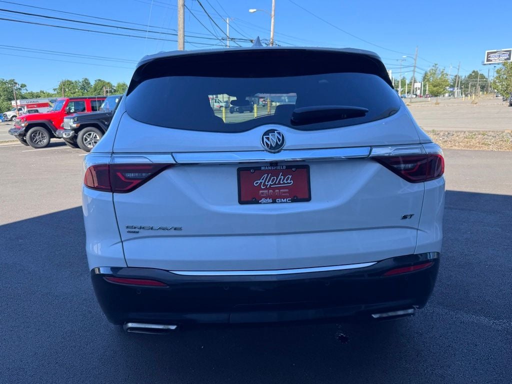 2023 Buick Enclave Essence