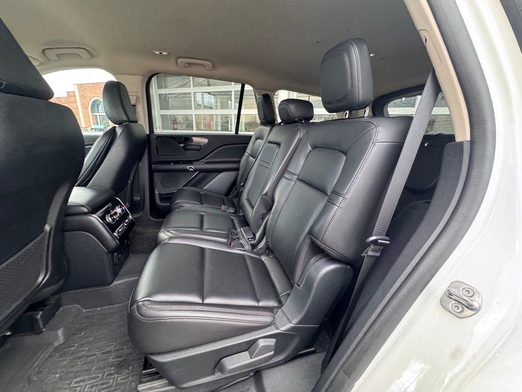 2023 Lincoln Aviator Standard