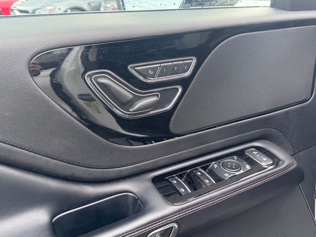 2023 Lincoln Aviator Standard