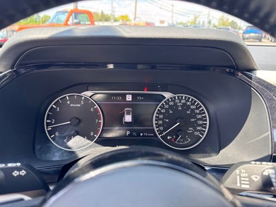 2024 Nissan Pathfinder SL