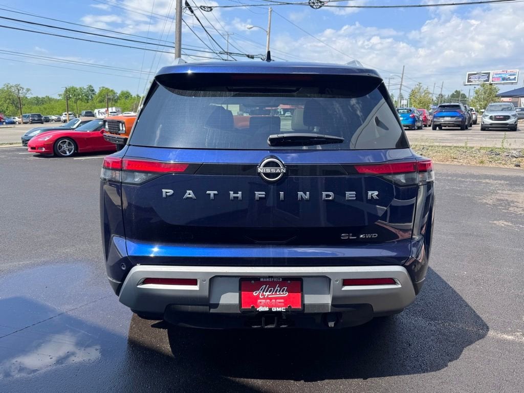 2024 Nissan Pathfinder SL