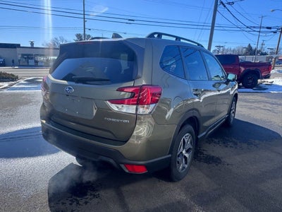 2022 Subaru Forester Premium
