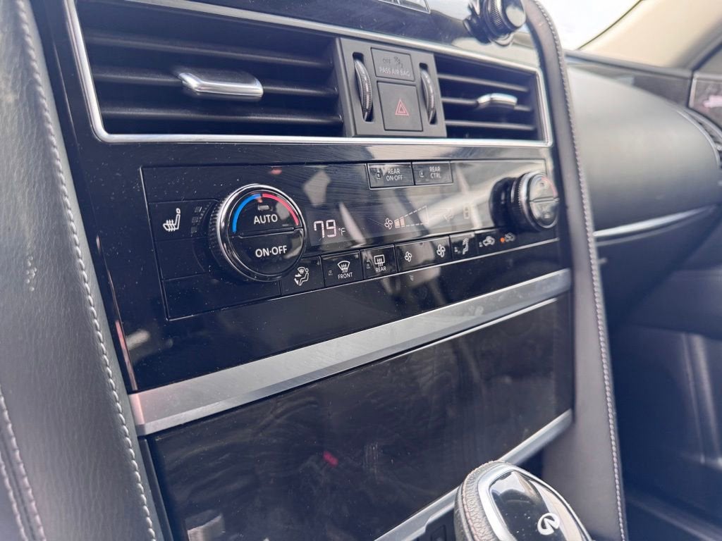 2024 INFINITI QX80 LUXE