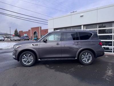 2024 INFINITI QX80 LUXE