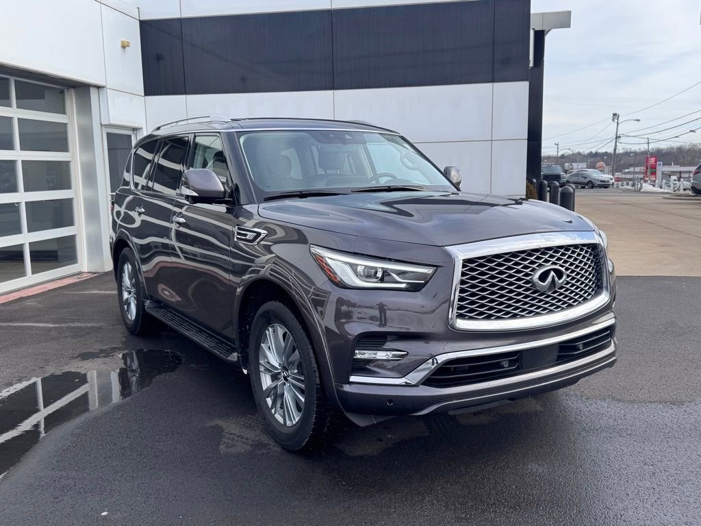 2024 INFINITI QX80 LUXE
