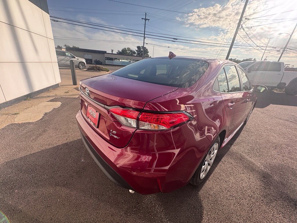 2025 Toyota Corolla Hybrid LE