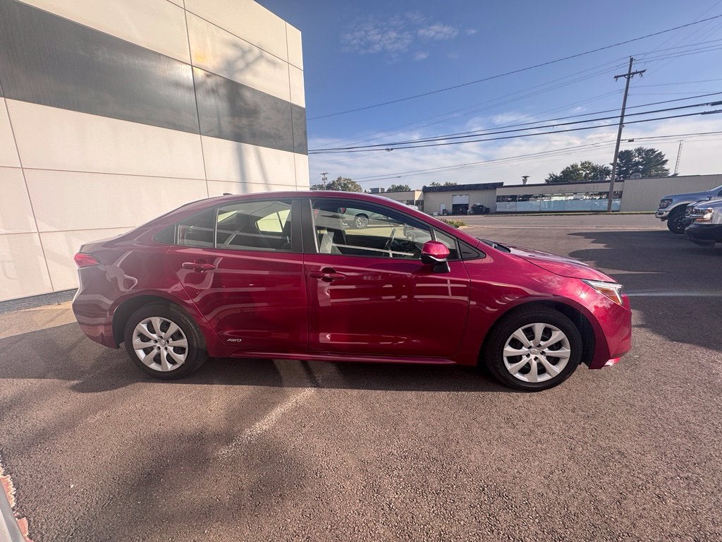 2025 Toyota Corolla Hybrid LE