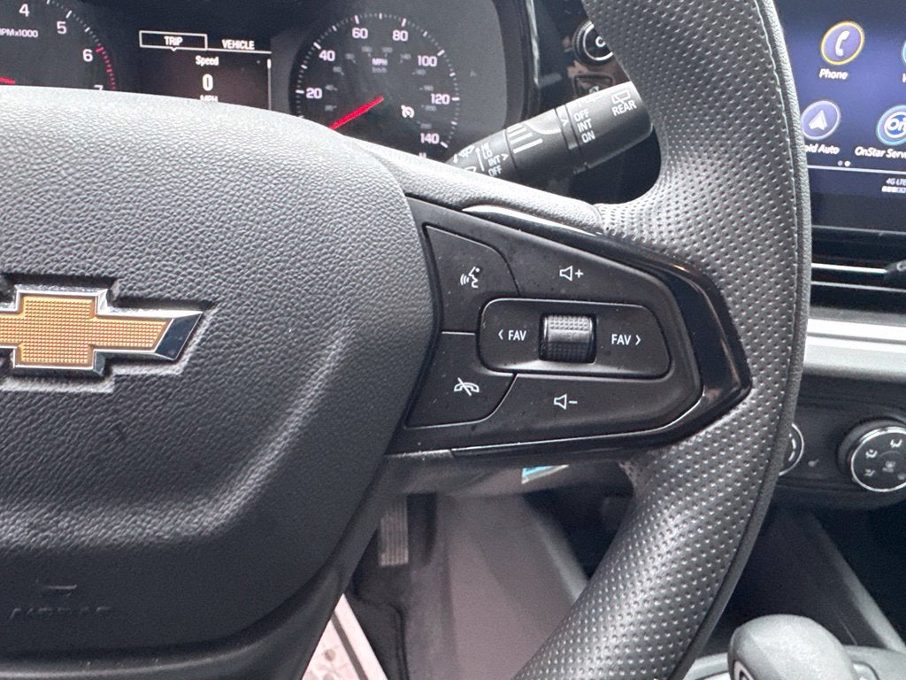 2025 Chevrolet Trax LS