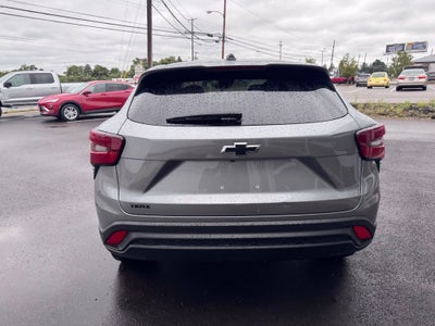 2025 Chevrolet Trax LS