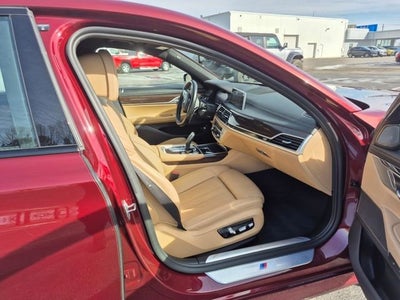 2022 BMW 7 Series 750i xDrive