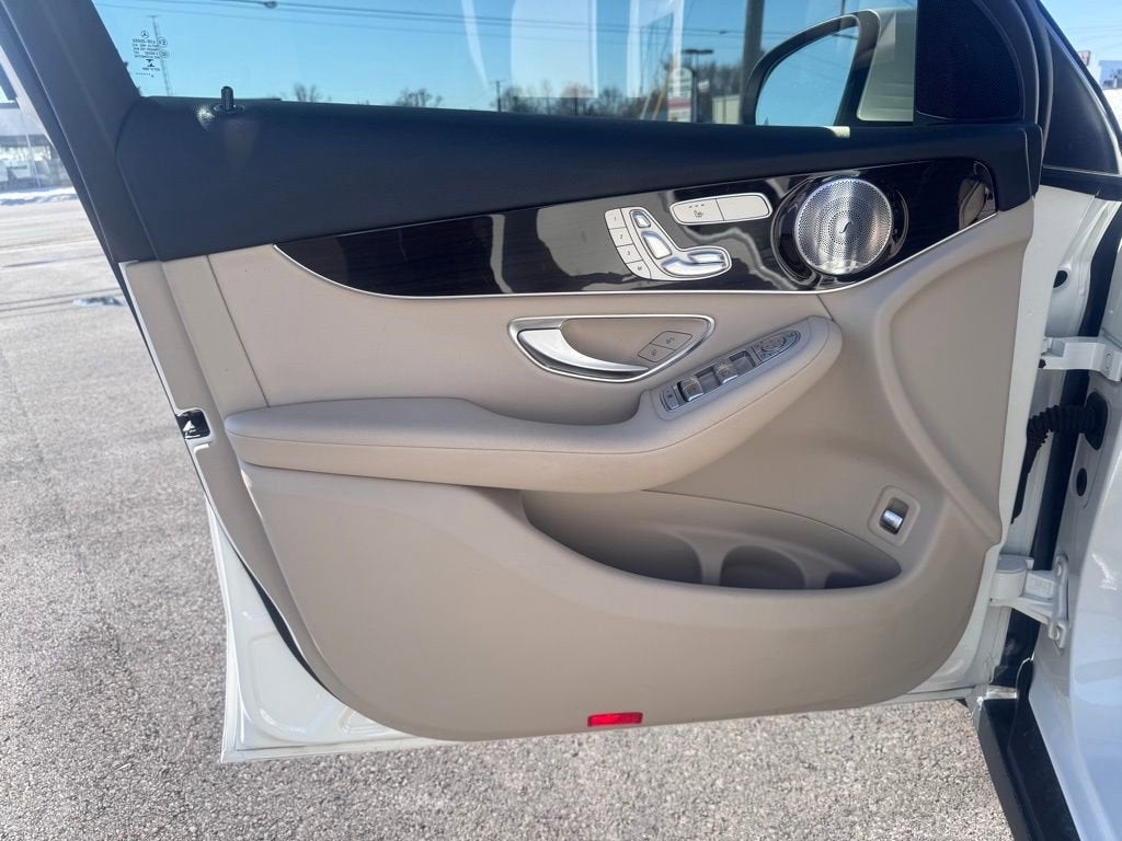 2017 Mercedes-Benz GLC GLC 300