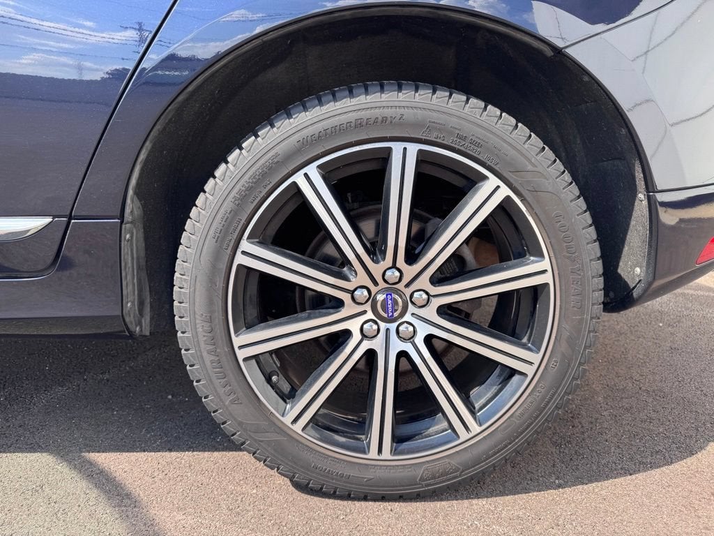 2017 Volvo XC60 Inscription