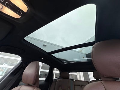 2023 Volvo XC60 Plus Dark Theme