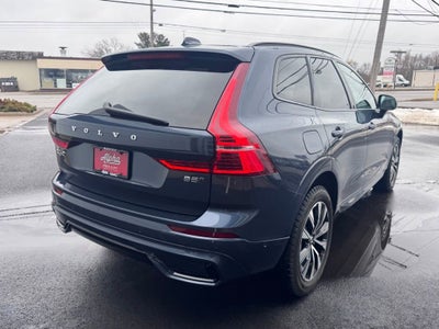 2023 Volvo XC60 Plus Dark Theme
