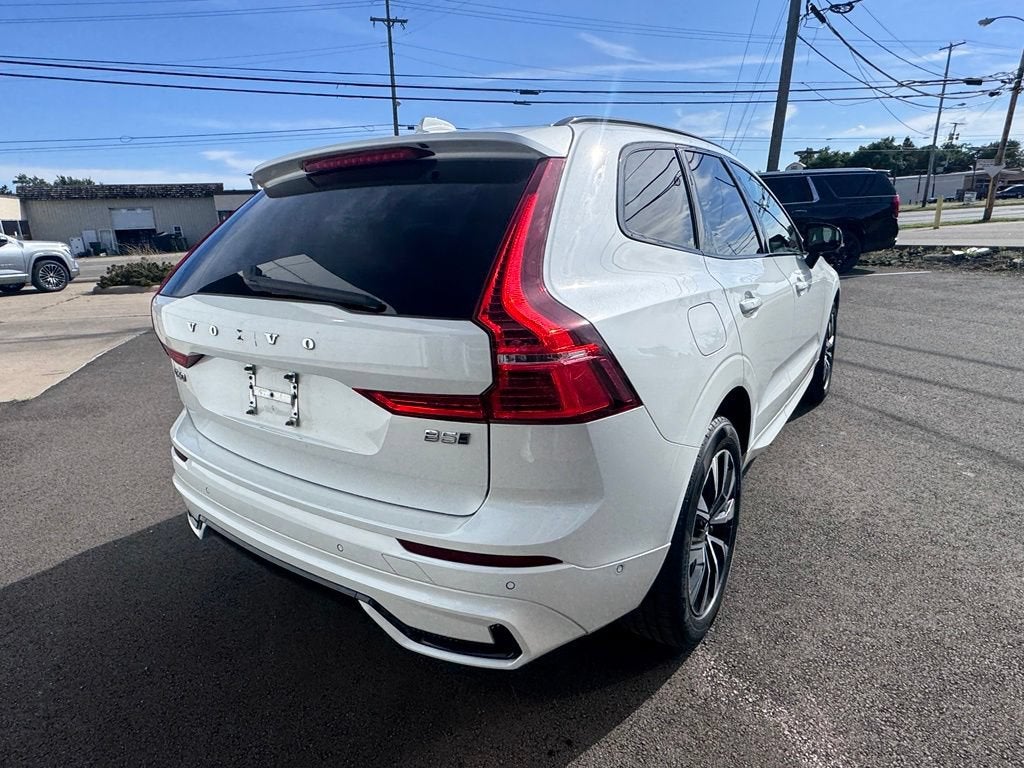 2025 Volvo XC60 Plus